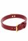Rött halsband av högkvalitativ PU-läder med guldiga detaljer av nickelfri metall. Slitstarka material. Justerbar passform.