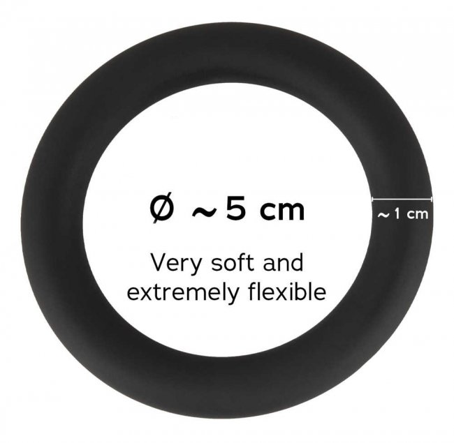 Svart penisring tillverkad av högkvalitativ och supermjuk silikon. Kan användas på olika sätt. Extremt flexibel och bekväm.