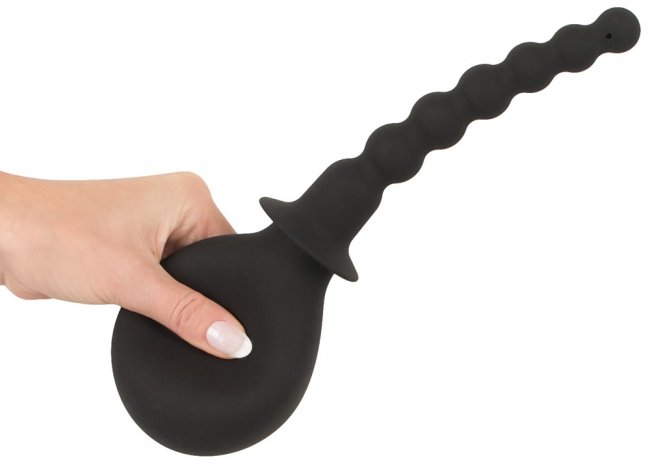 Analrengöring som rymmer 250 ml med 4 olika fästen tillverkad av högkvalitativ silikon. Enkel att använda. Sköna fästen.