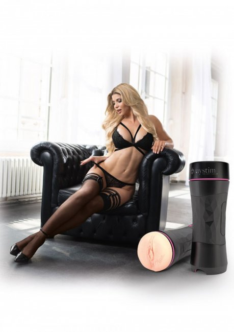 Realistisk lösvagina tillverkad av verklighetstrogna material och en texturerar insida. Avgjutning av porrstjärnan Mica.