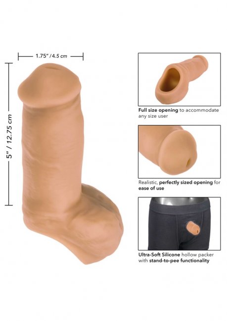 Bekväm packer penis tillverkad av supermjuk silikon. Kompatibel med alla packer gear selar. Stand-to-pee funktionell. Enkel.