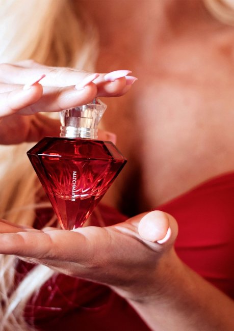 Red Diamond Attract Her