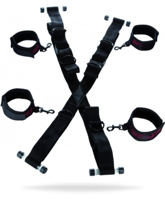 Högkvalitativ bondageset med justerbara band och fyra fängsel. Detaljrikt material. Behövs inte skruvas upp. Enkel användning